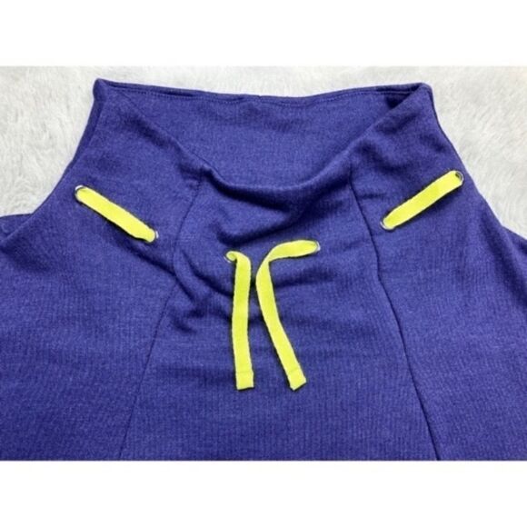 Fabletics blue Dominique pullover sweatshirt - Picture 4 of 7